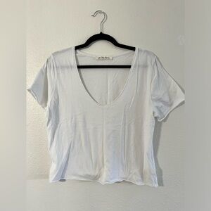 We the Free white crop v neck tee Womens size Large